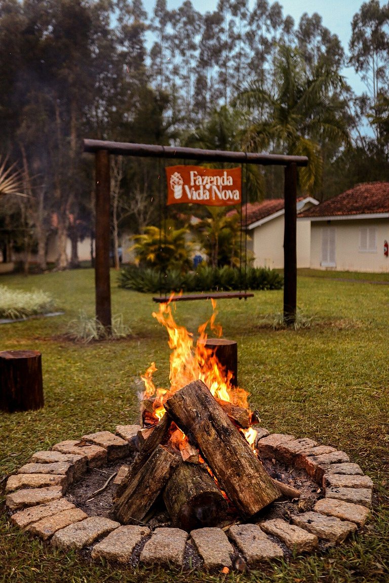 Fazenda, Paz, Descanso e Piscinas (com WiFi)