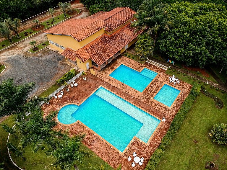 Fazenda, Paz, Descanso e Piscinas (com WiFi)