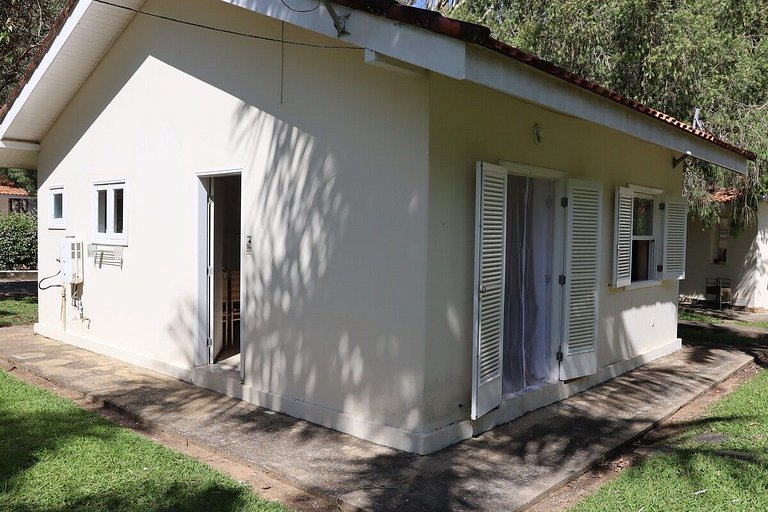 Casa em Fazenda com piscinas, natureza e Wi-Fi