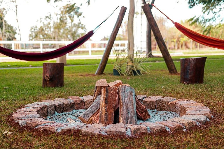 Casa em Fazenda Com Piscinas